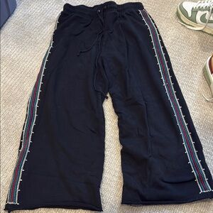 JW for Johnny Was black jogger capri pants